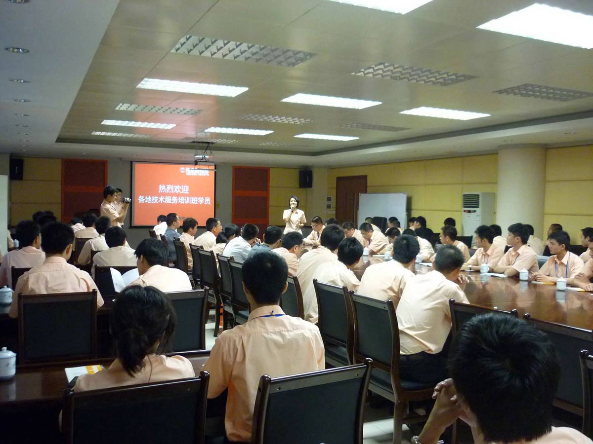 ����ְԱ����Ϊ��ʮ�칤��������ѵ